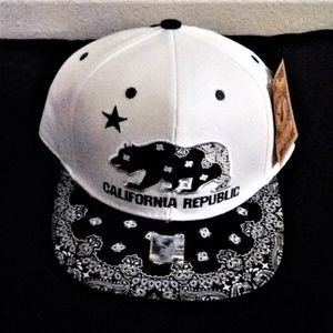 California Republic W/Stylish Bandana Print Hat